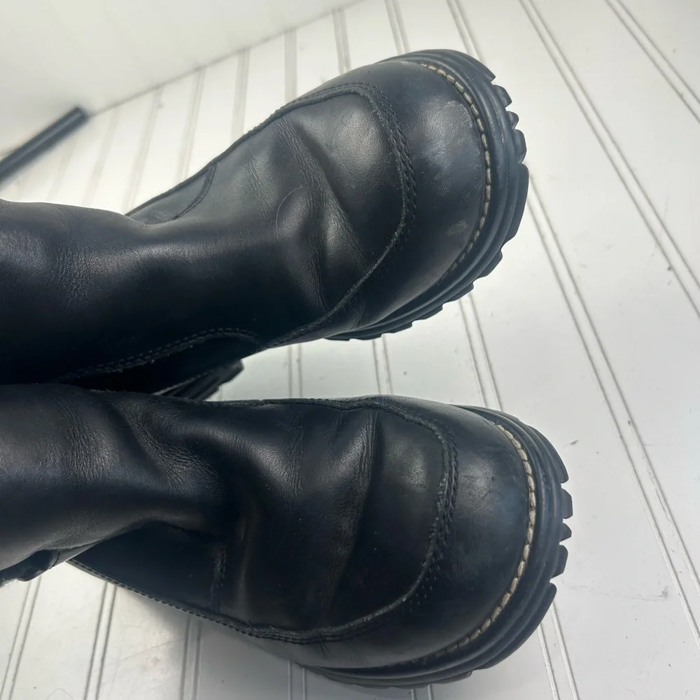 UGG Vintage Larkspur Black Leather Shearling Buckle Boots Women’s Size 6